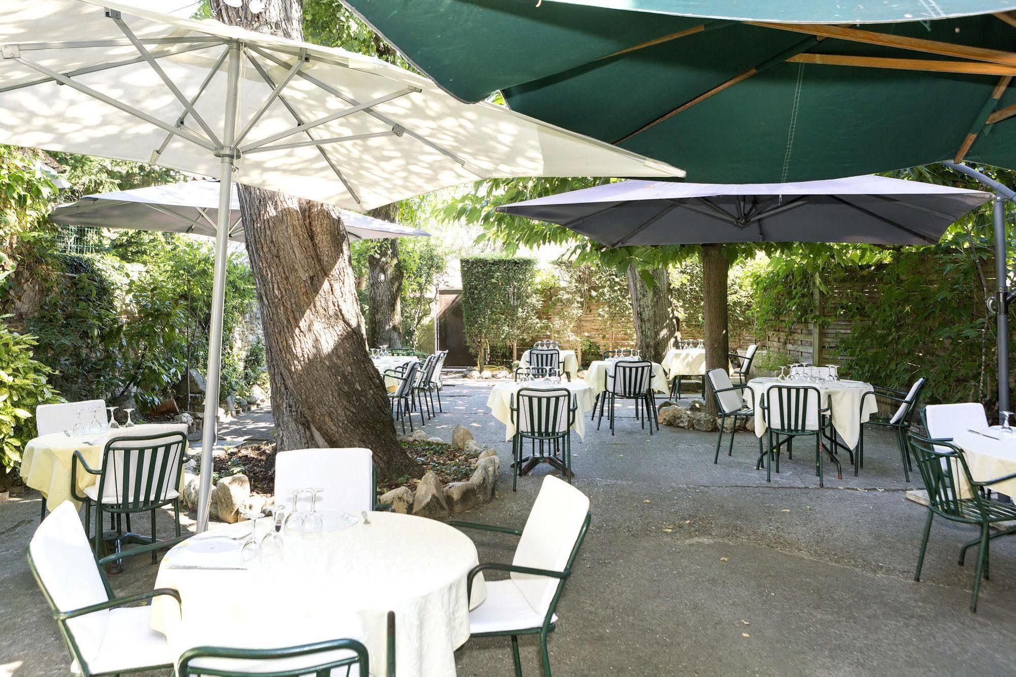 Logis Hotels - Hotel Restaurant Du Midi Revel  Exterior photo